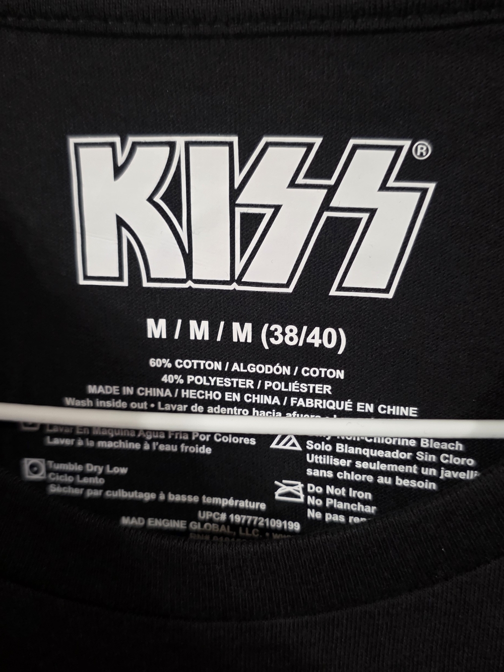 Nwt Kiss Black Graphic Band Tee Shirt Sz M - Picture 2 of 2